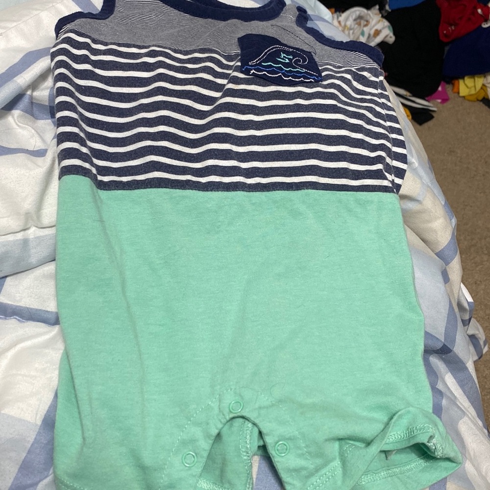 Baby shorts romper